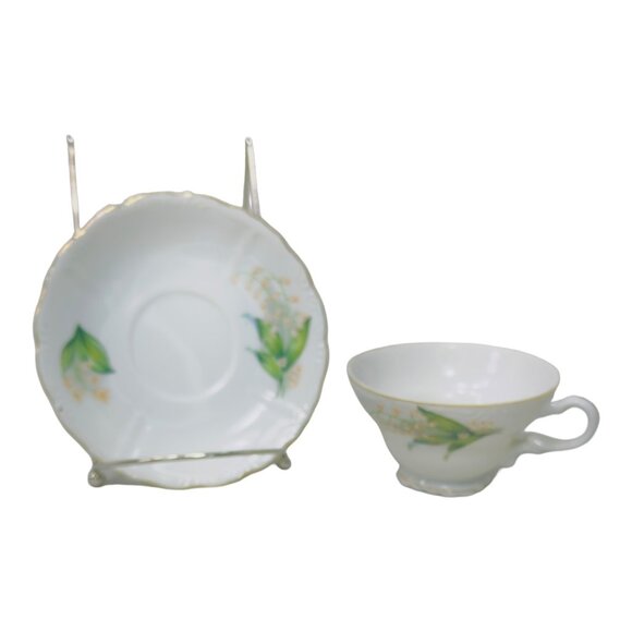 Vintage Lily of the Valley Pedestal Tea Cup & Saucer Gold Trim Made in Japan - Picture 2 of 9